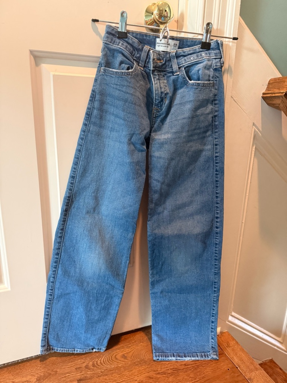 Abercrombie Kids High Rise Wide Leg Jeans – Size 9/10 Long – Medium Wash